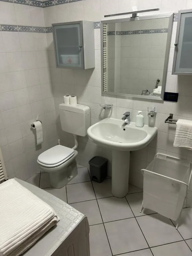 Bologna - The Suite Apartment 0*,